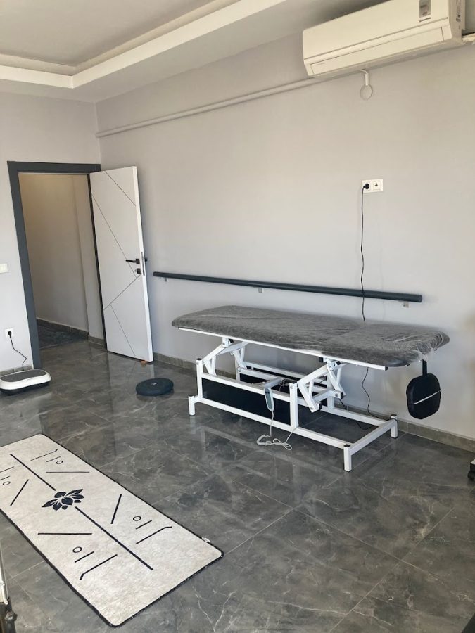 Fizyoterapist Şeyma Geçer