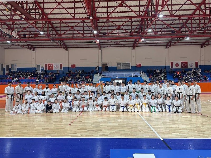 Gürsu Kapalı Spor Salonu