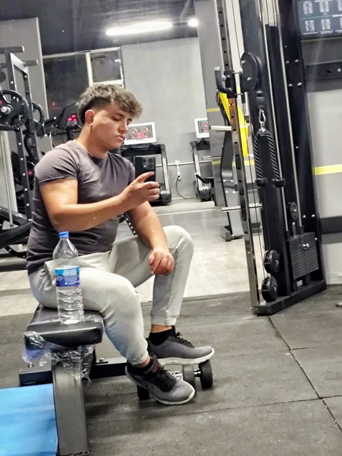 Hassa kapalı spor salonu