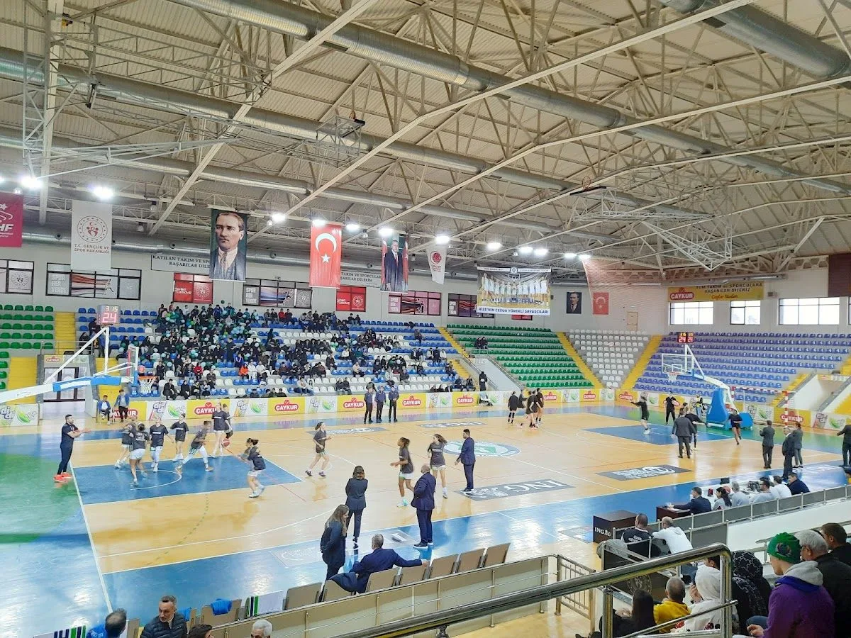 Rize Kapalı Spor Salonu