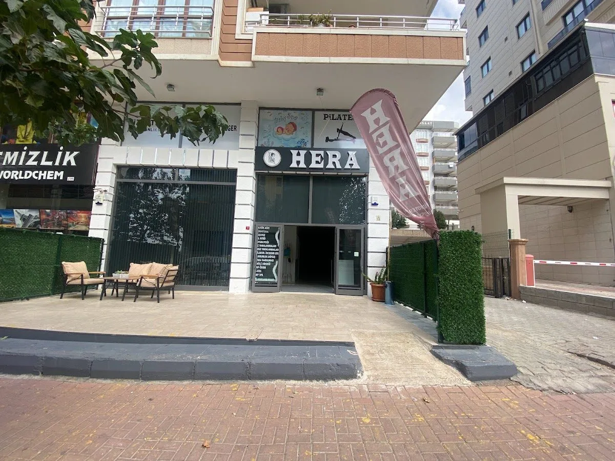 Fizyoterapist Sena Nur Deger Fizyoterapi ve Danışmanlık Merkezi