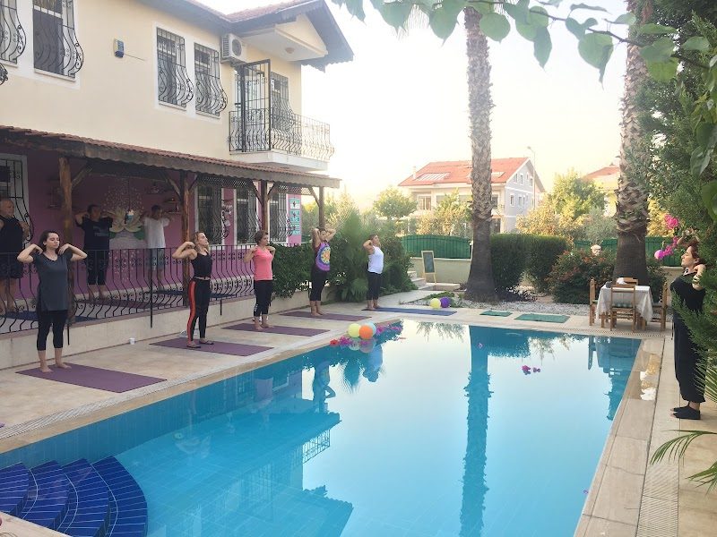 Lotus Chakra • Fethiye | Yoga | Aile Dizimi | Spiritüel Yaklaşım Merkezi