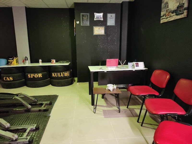 CAS Fight & Fitness Club