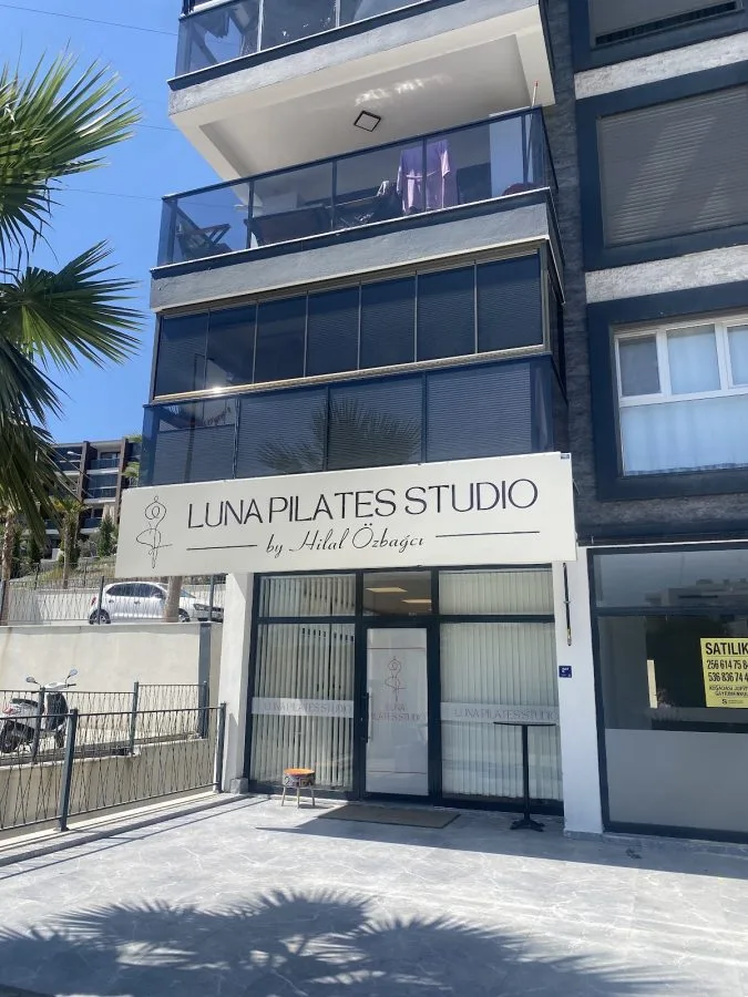 Luna pilates studio