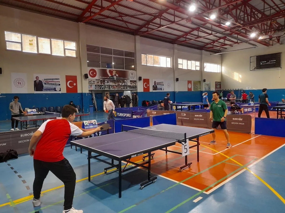 Gürsu Kapalı Spor Salonu