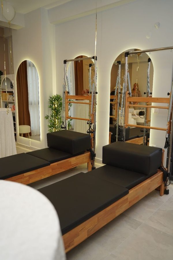 AYE ACADEMY Yoga & Pilates Studio