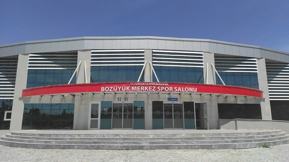 Bozüyük Merkez Spor Salonu