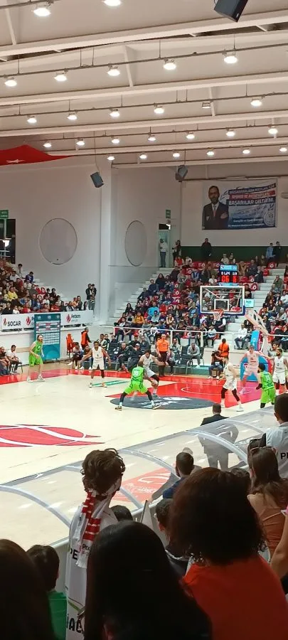 Aliağa Belediyesi Spor Kompleksi