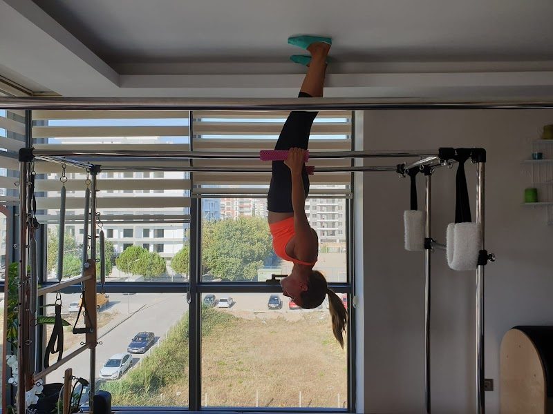 Bayraklı As Pilates