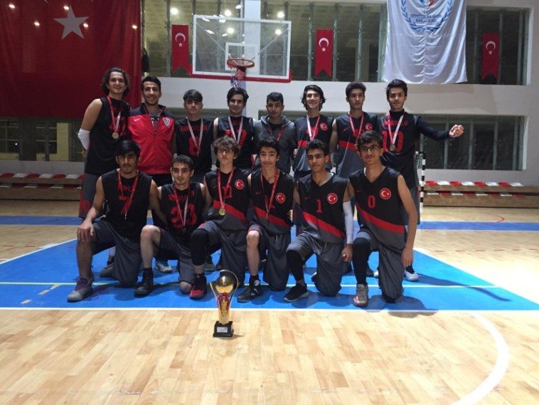 Muş Gençlik Hizmetleri Yeni Spor Salonu