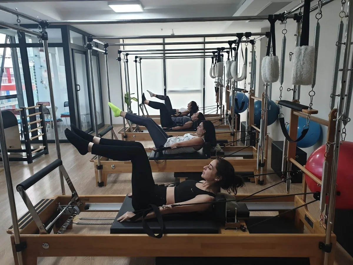 Bayraklı As Pilates