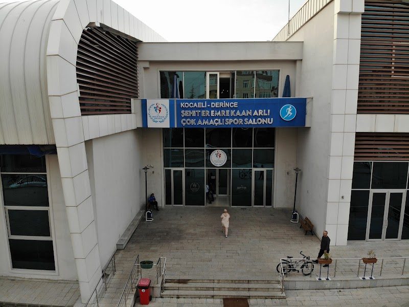 Şehit Emre Kaan Arlı Çok Amaçlı Spor Salonu