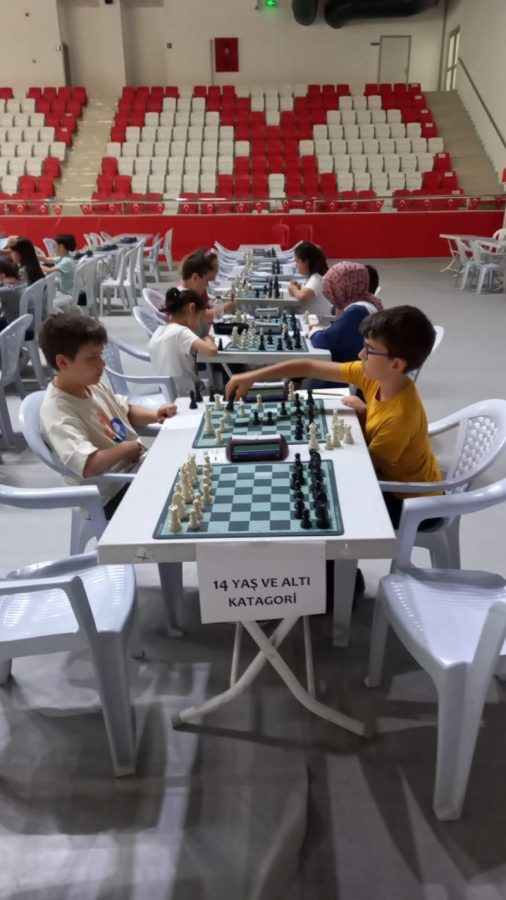 Bozüyük Merkez Spor Salonu