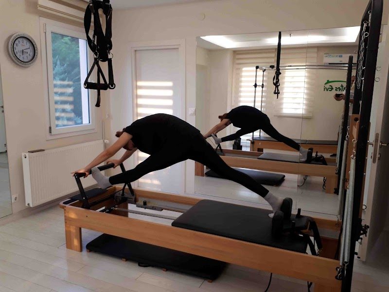 Adana PİLATES EVİ Reformer Stüdyo (Güzelyalı)