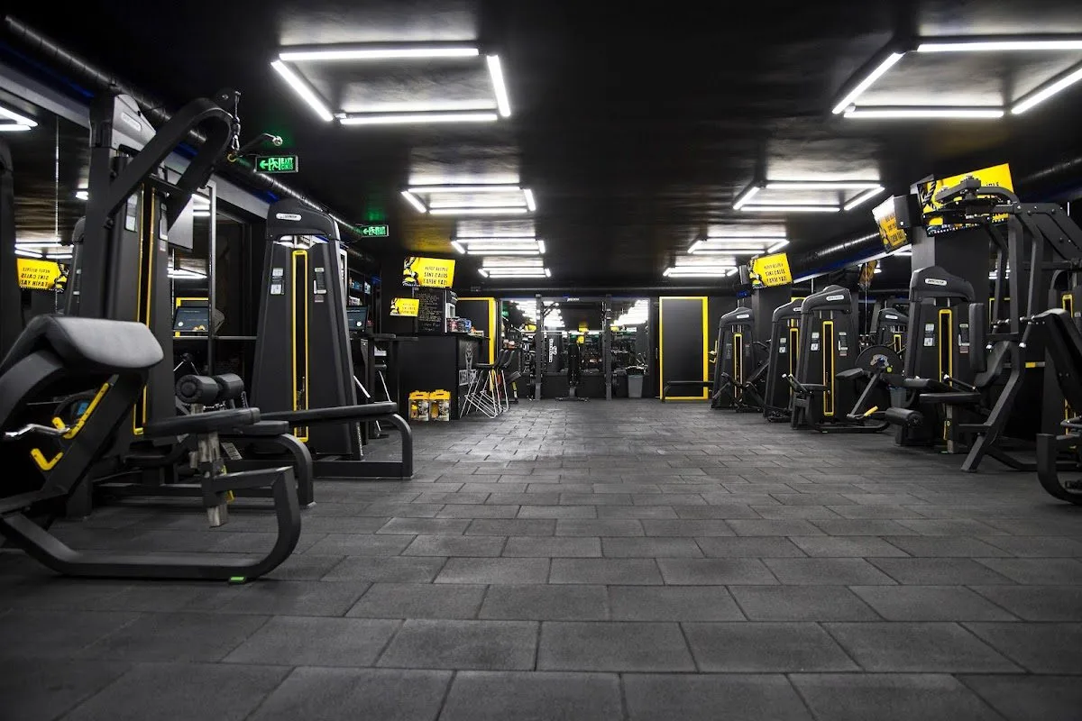 MEGAFİTTPRO PROFESYONEL SPOR MERKEZİ