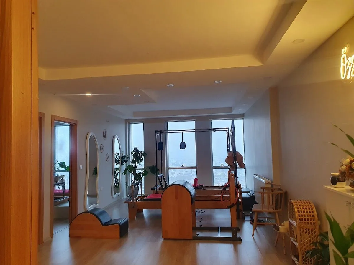 Özge aslan yoga pilates