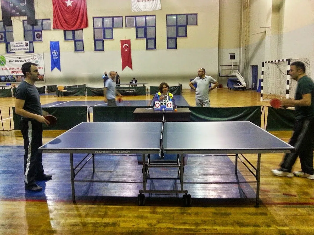 Ömer Tepesi Kapalı Spor Salonu