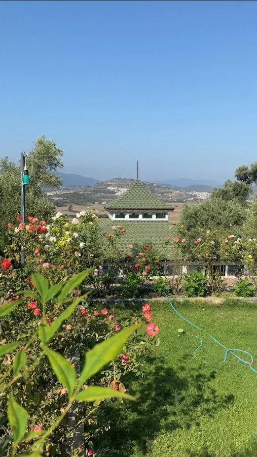 Olive Garden Retreat (Yoga/Meditation Center, Organik Dükkan)