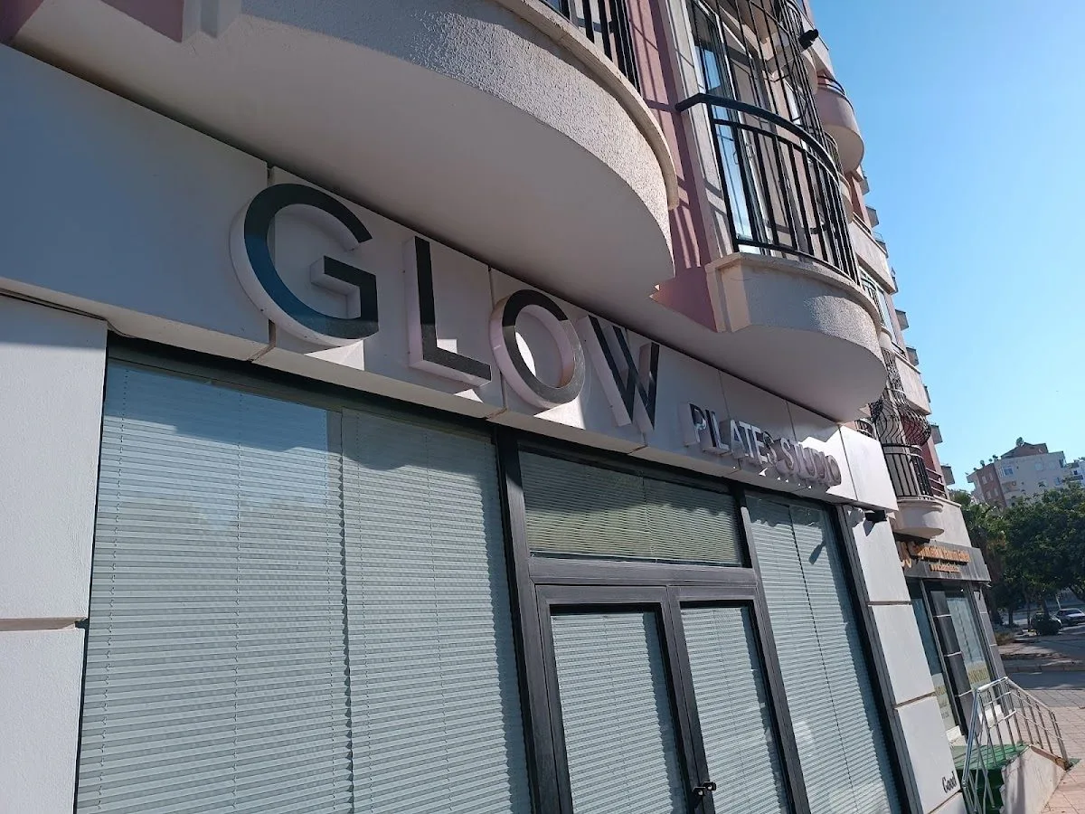 Glow Pilates Studıo