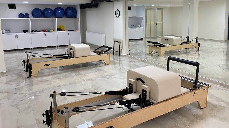 Fizyoterapist Meryem Ünal | Özel Sağlık Meslek Hizmet Birimi