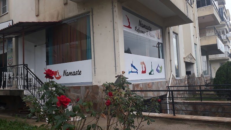 Namaste Reformer & Pilates