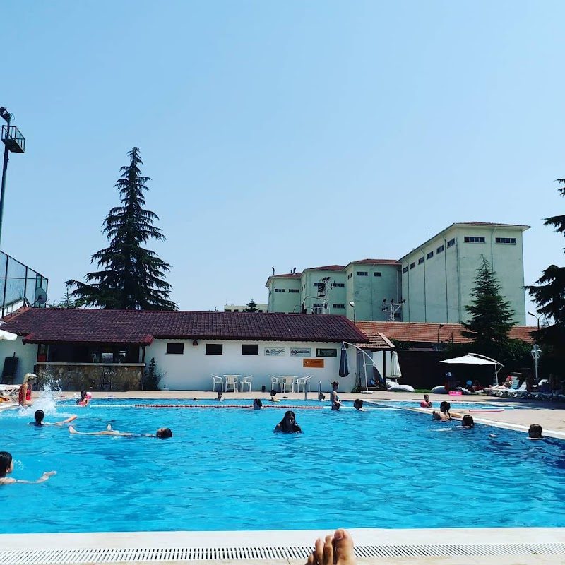 Ağaoğulları Spor Tesisleri