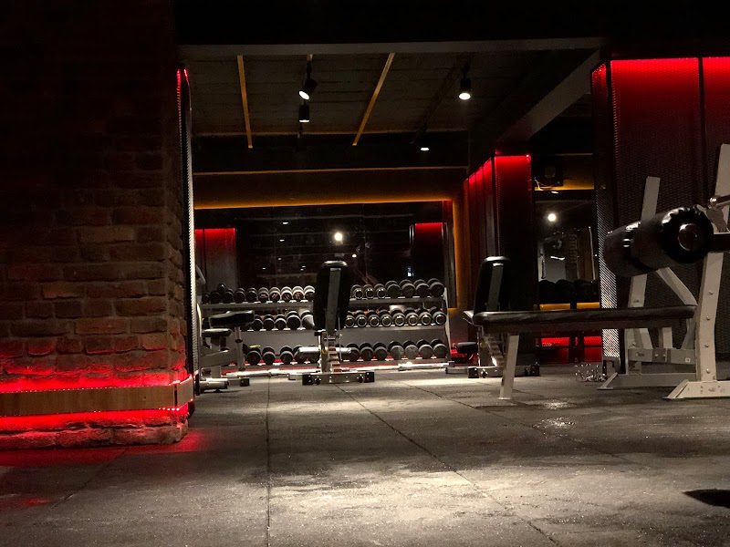 Esform Fitness&Wellness Club