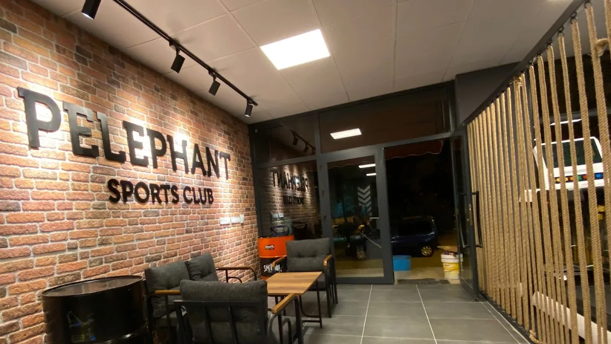 PELEPHANT Sports Club