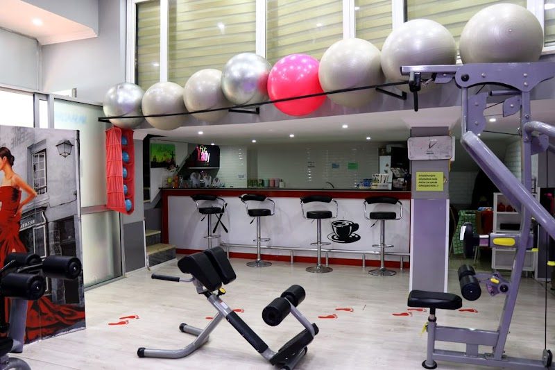 Rize Fit Lady Kadınlara Özel Spor Salonu