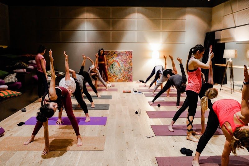 Eflatun Yoga ve Yaşam Merkezi