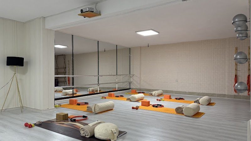 Nova Pilates Yoga Studio