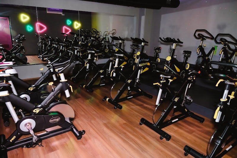 PlayStüdyo Manisa | Kadınlara Özel Spor Salonu