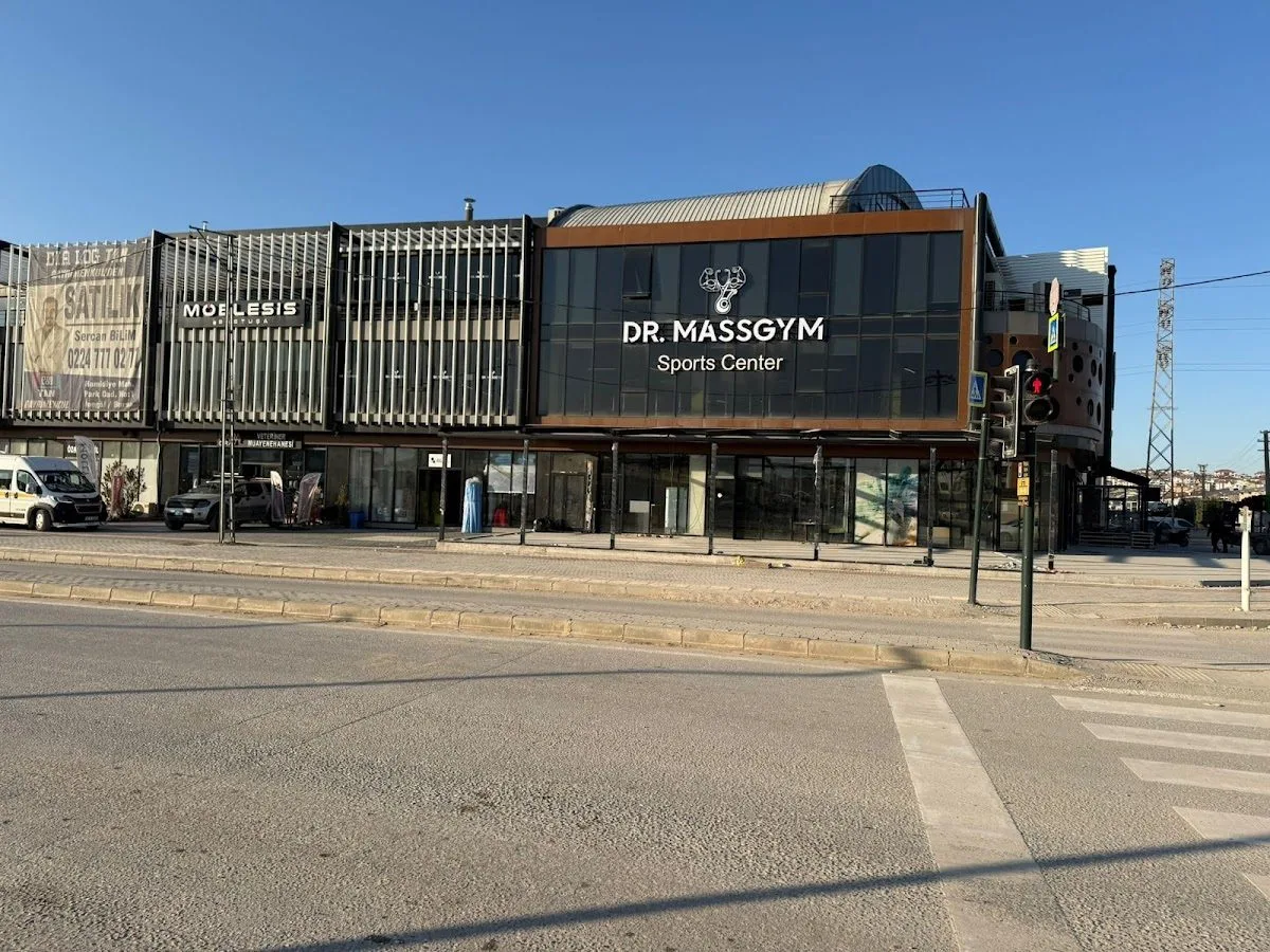 DR.MASSGYM SPORTS CENTER