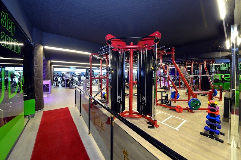 Tatilya Queen Kadınlara Özel Spor Kompleksi