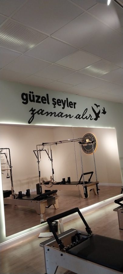 Tuğçe Özer EMS & Pilates Studio