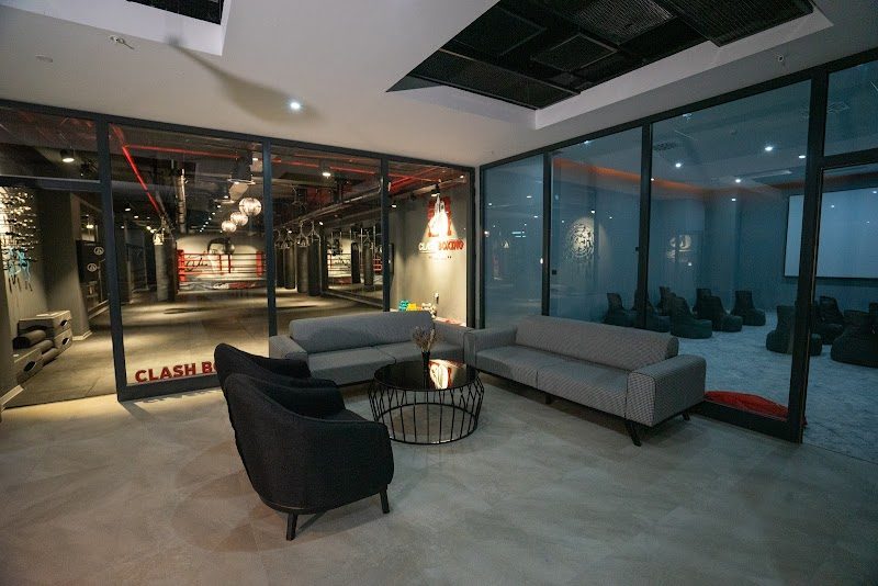 THE BOSS HEALTH CLUB