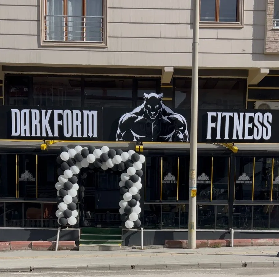DARKFORM FITNESS & COFFEE