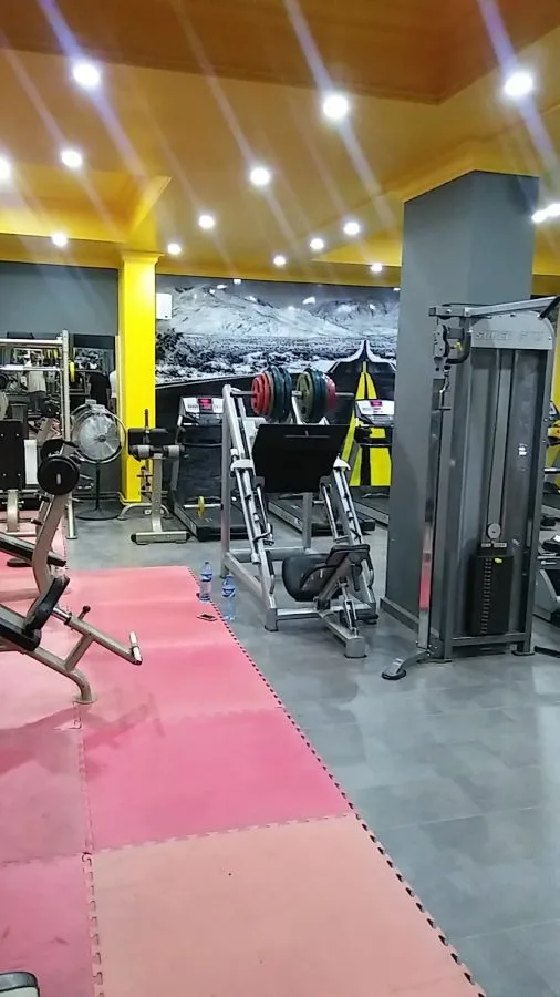 Wellness Mor Beyaz Spor Salonu