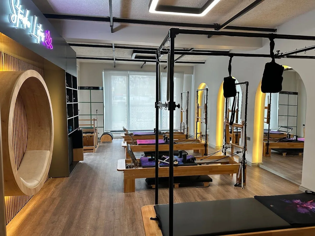 Lotus yoga & pilates stüdyosu