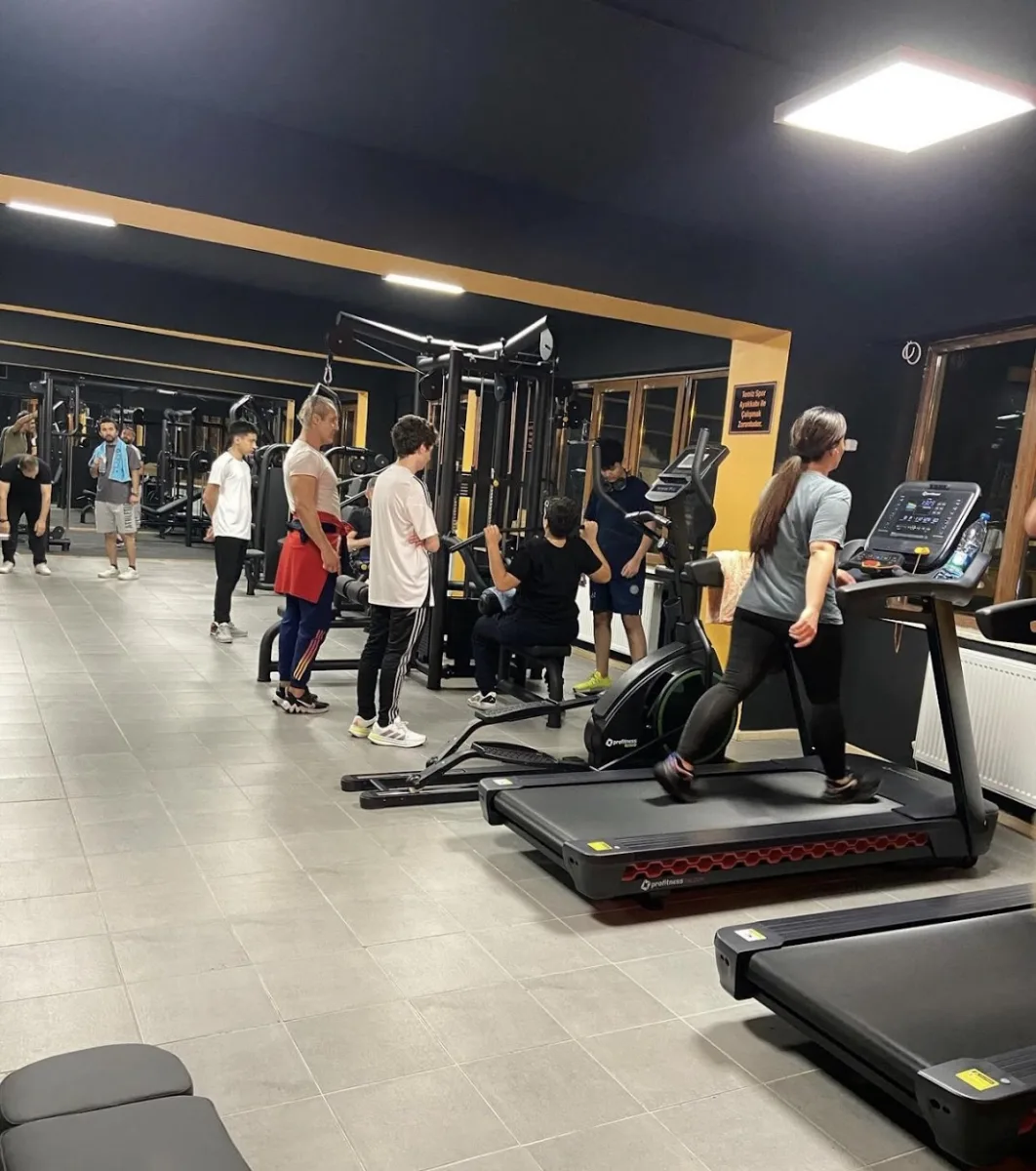 E & E FİTNESS SPOR SALONU