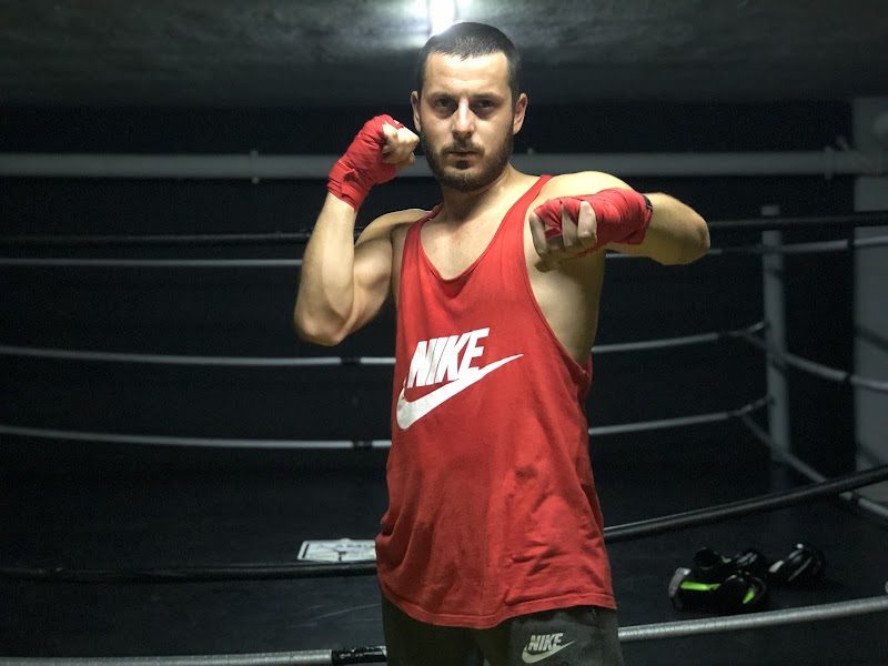 A FIT UP SPOR CENTER