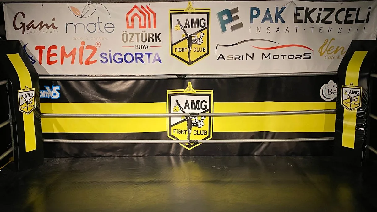 A FIT UP SPOR CENTER