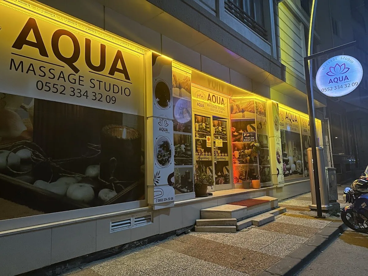 Aqua Massage Studio