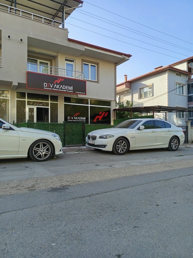 Dev Akademi Uşak Reformer Pilates - Cimnastik - Crossfit