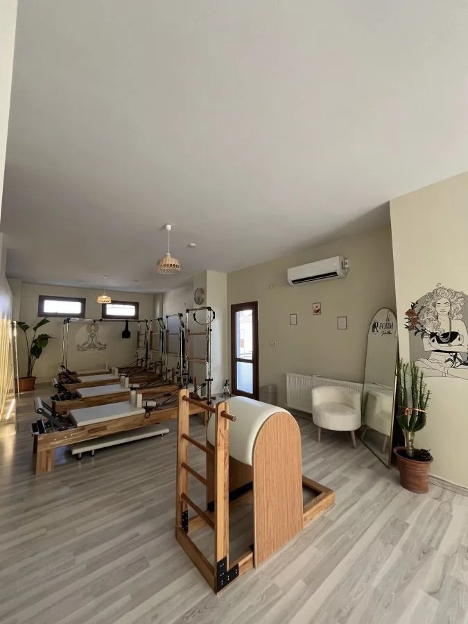 R-Form Studio & More