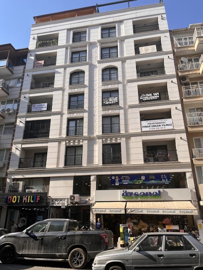 Uzman Fizyoterapist Pınar ERKAN YILMAZ (Fizyoterapi ve Rehabilitasyon, Reformer Pilates)