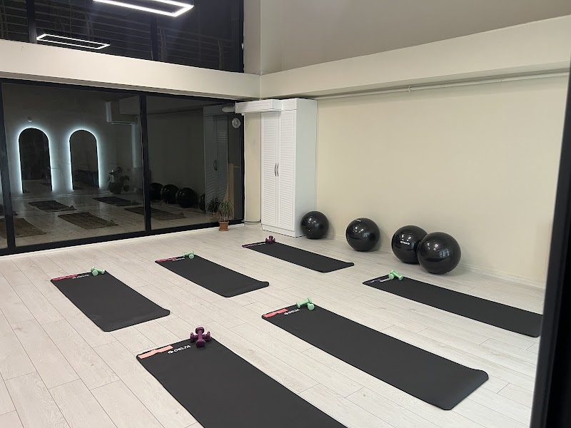 Luna Pilates Studio