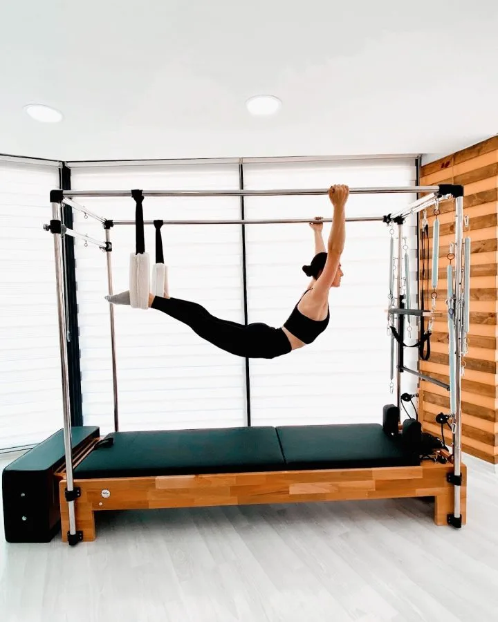 AYŞEGÜL UYGUR REFORMER PİLATES STUDIO