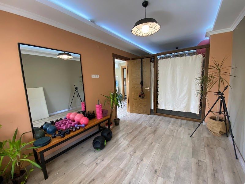 Özlem Görgü Pilates Studio