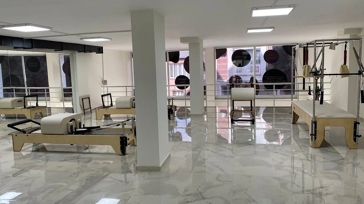 Fizyoterapist Meryem Ünal | Özel Sağlık Meslek Hizmet Birimi